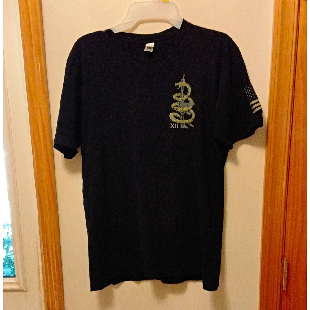 American Apparel MEN's MEDIUM Warrior Tshirt Short Sleeve